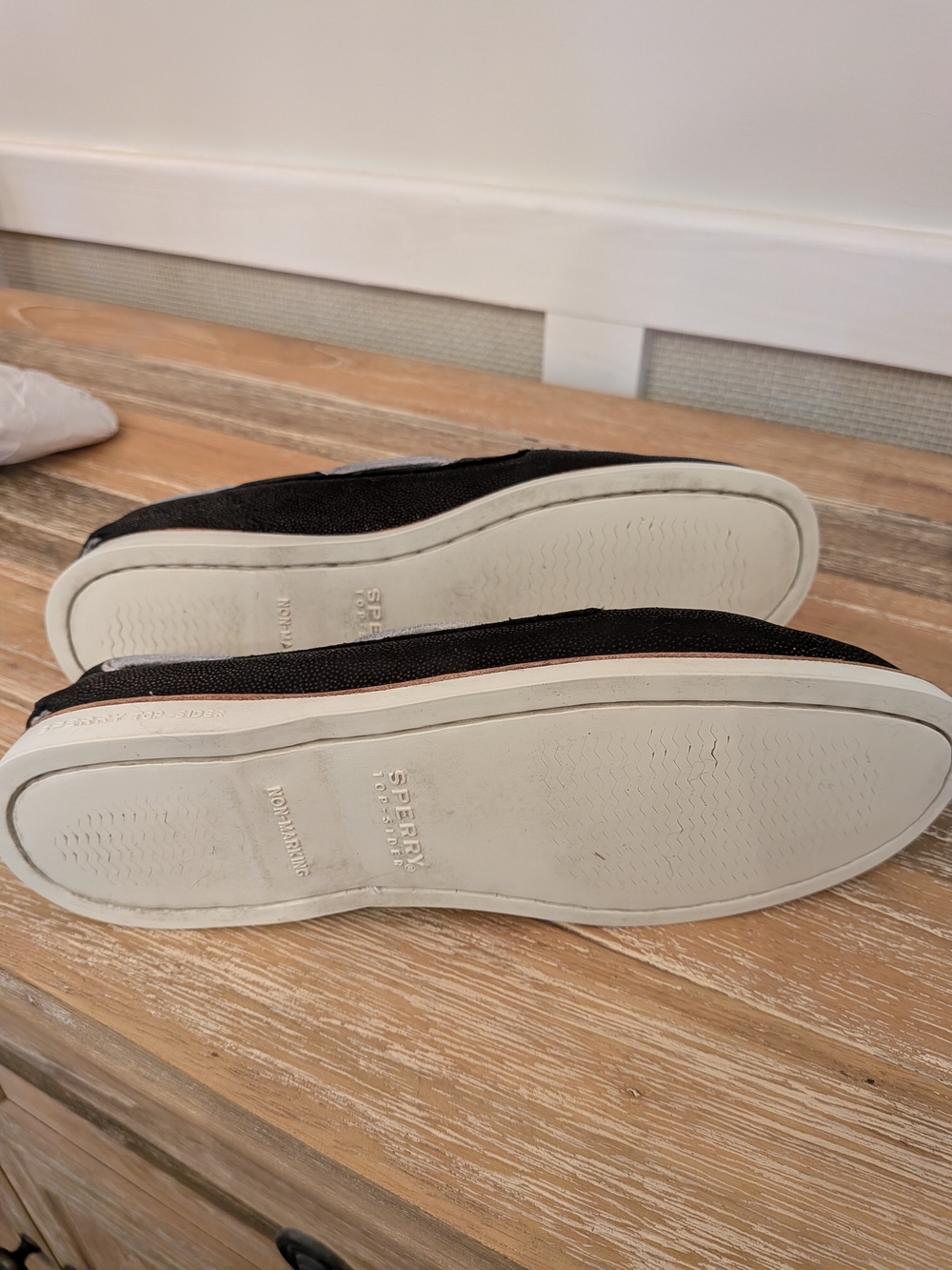 Sperry Women's Black Leather Boat Shoes. 8.5 (Gold Toe Edition) - Picture 8 of 10